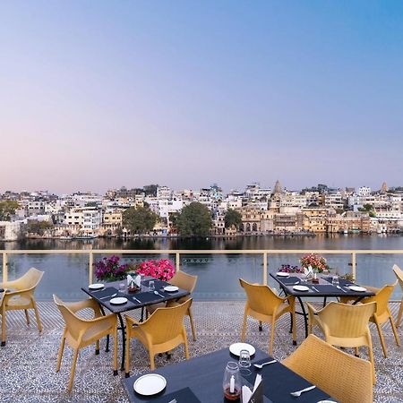 Sarovar - Lake Facing Boutique Hotel On Lake Pichola Udaipur Kültér fotó