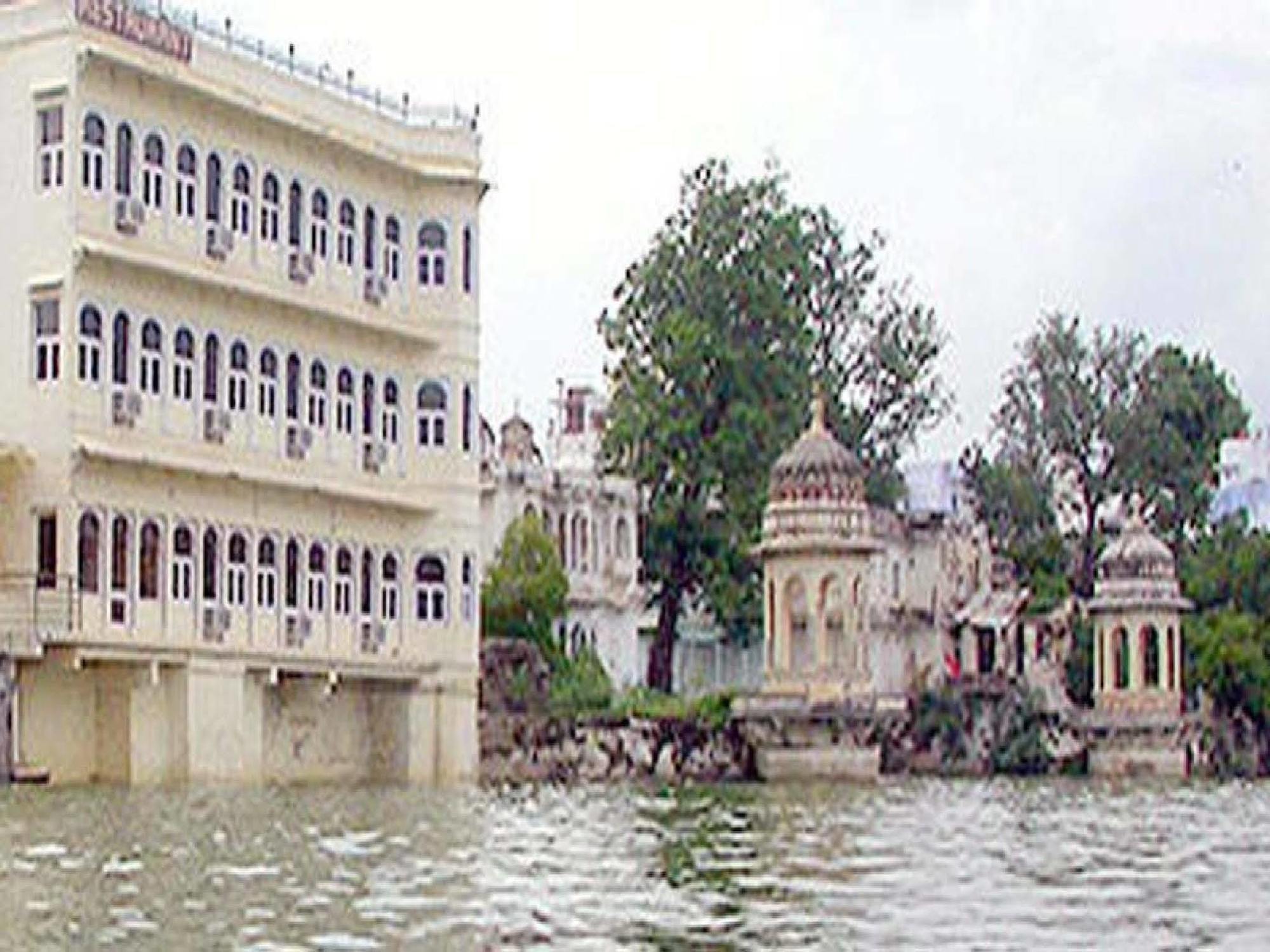 Sarovar - Lake Facing Boutique Hotel On Lake Pichola Udaipur Kültér fotó