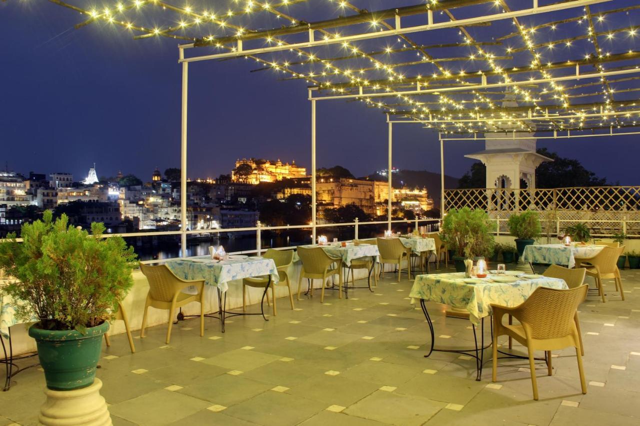 Sarovar - Lake Facing Boutique Hotel On Lake Pichola Udaipur Kültér fotó