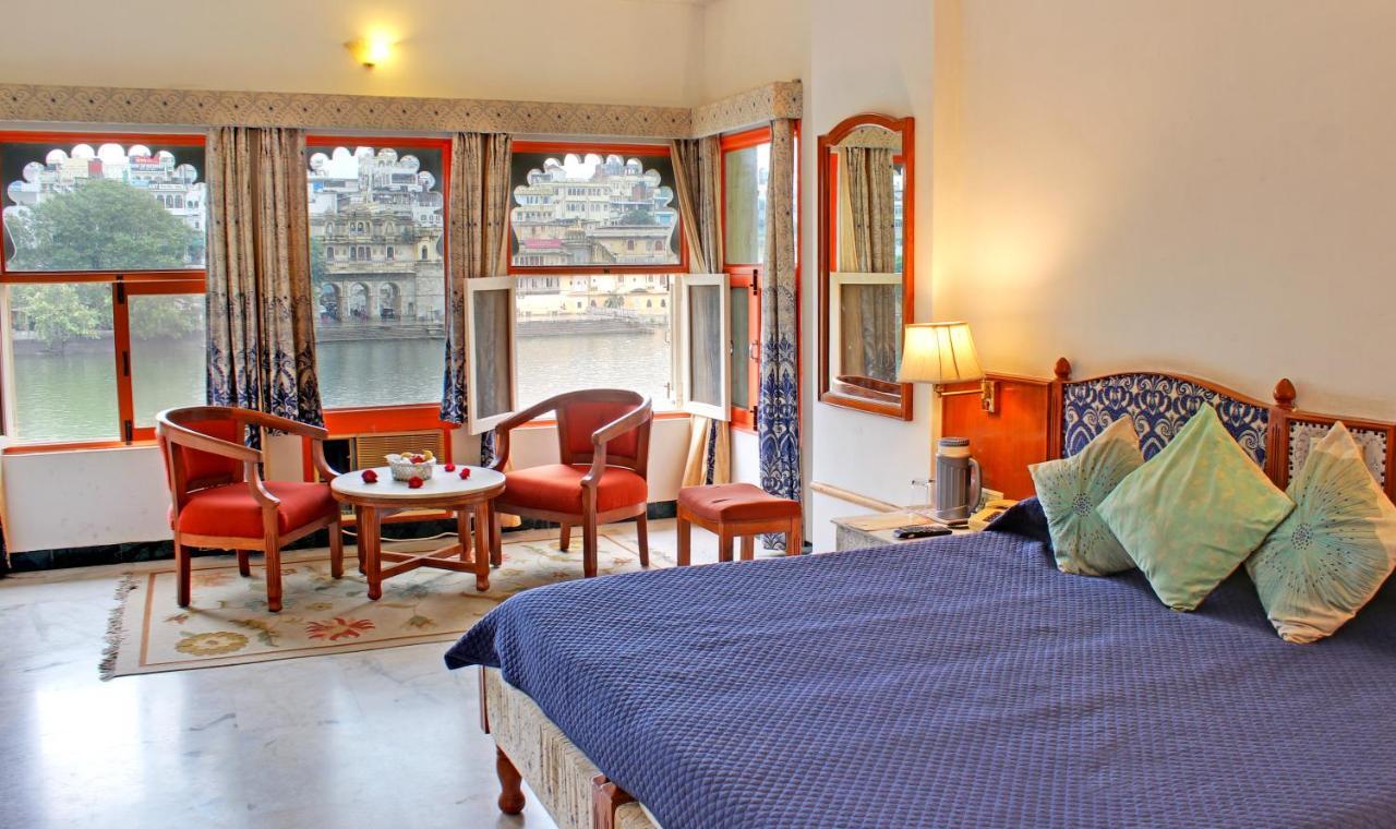 Sarovar - Lake Facing Boutique Hotel On Lake Pichola Udaipur Kültér fotó