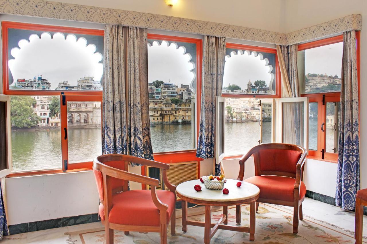 Sarovar - Lake Facing Boutique Hotel On Lake Pichola Udaipur Kültér fotó
