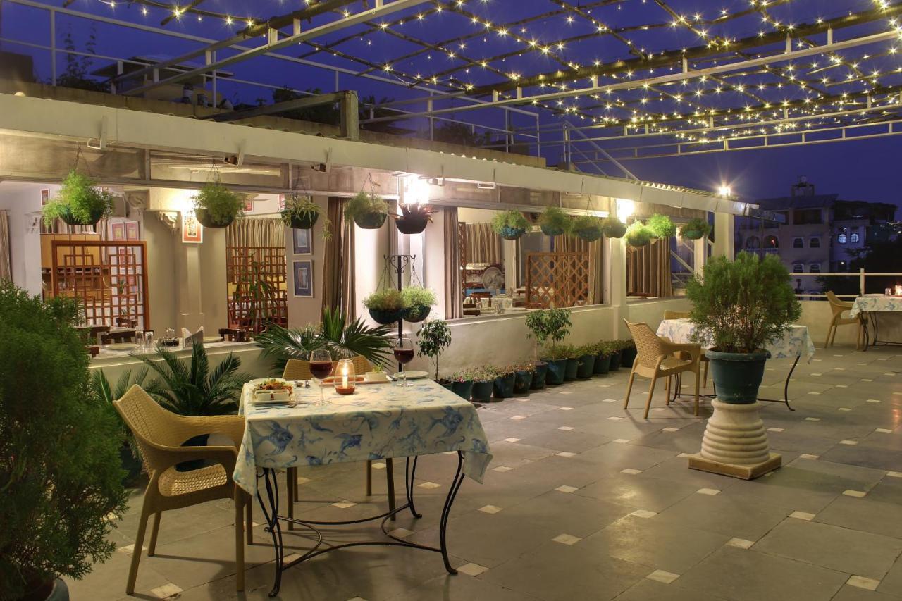 Sarovar - Lake Facing Boutique Hotel On Lake Pichola Udaipur Kültér fotó