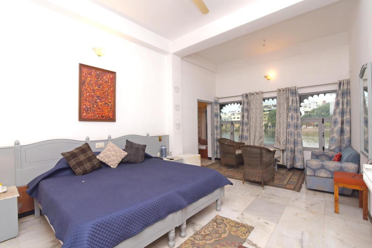 Sarovar - Lake Facing Boutique Hotel On Lake Pichola Udaipur Kültér fotó