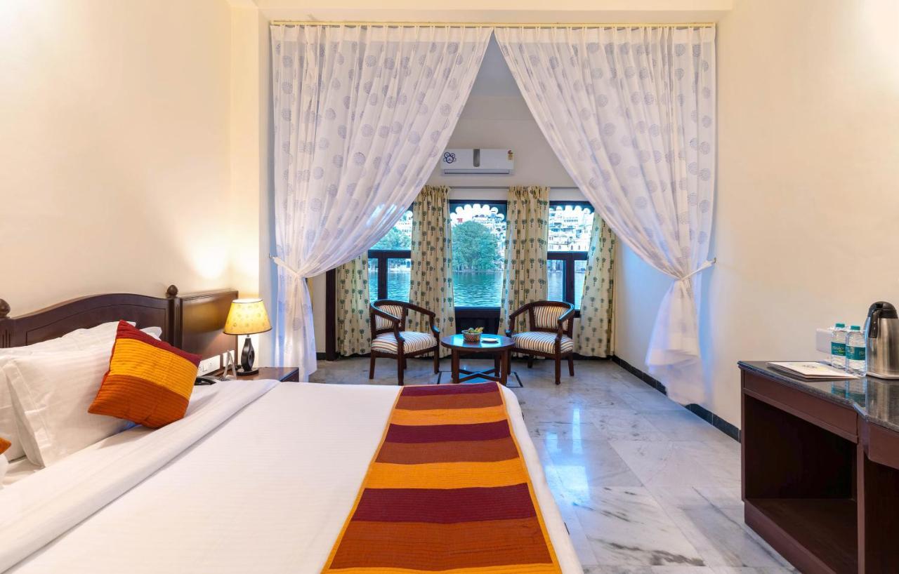 Sarovar - Lake Facing Boutique Hotel On Lake Pichola Udaipur Kültér fotó
