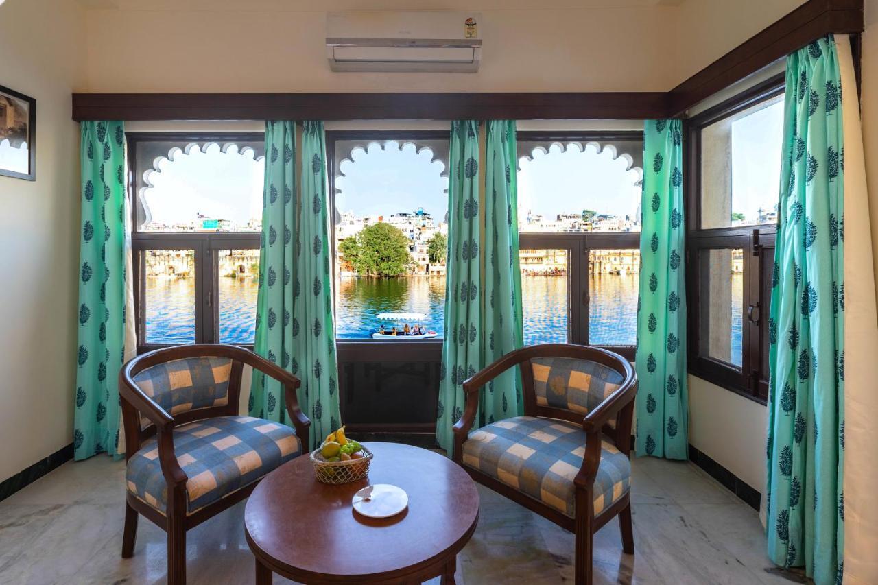 Sarovar - Lake Facing Boutique Hotel On Lake Pichola Udaipur Kültér fotó