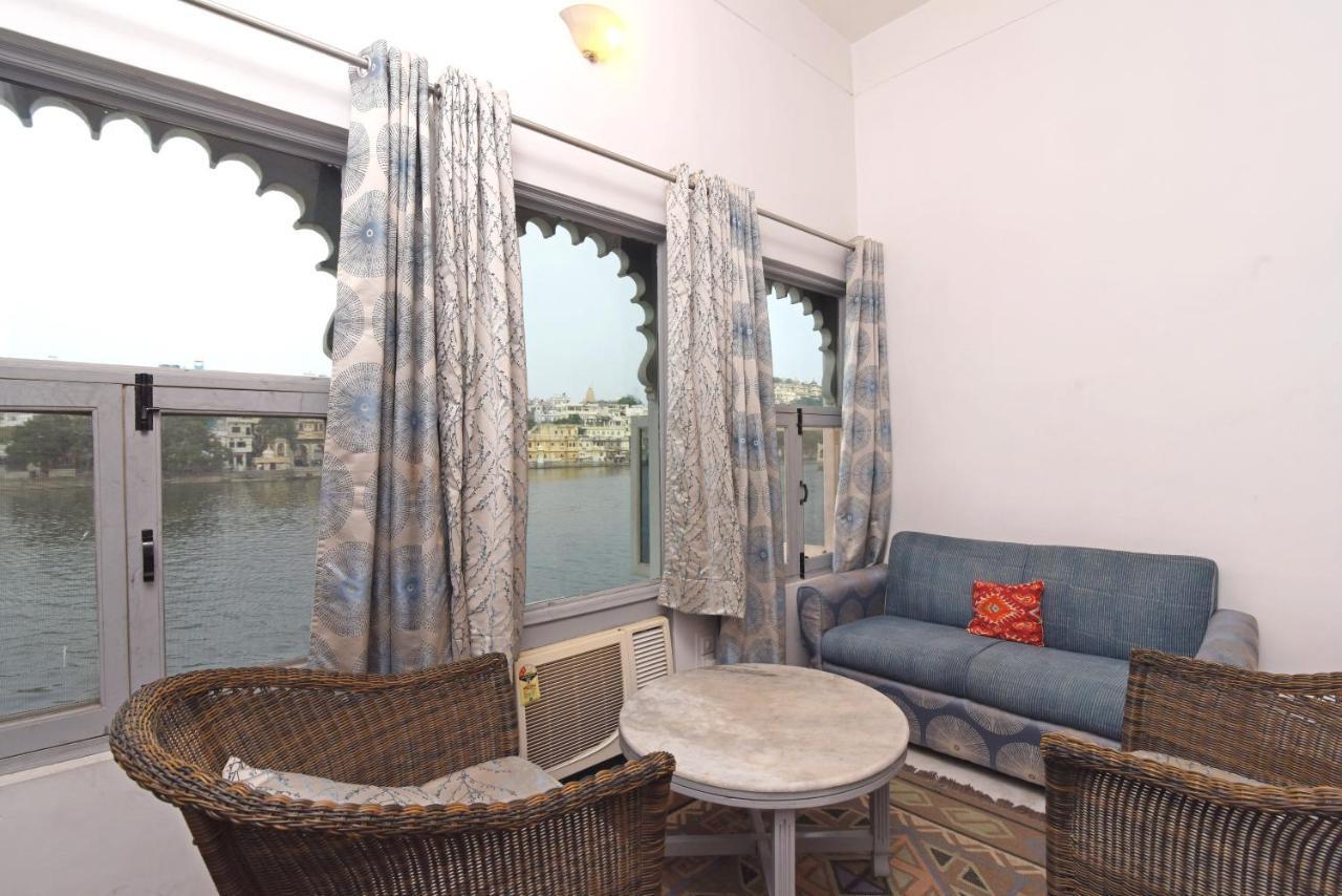 Sarovar - Lake Facing Boutique Hotel On Lake Pichola Udaipur Kültér fotó