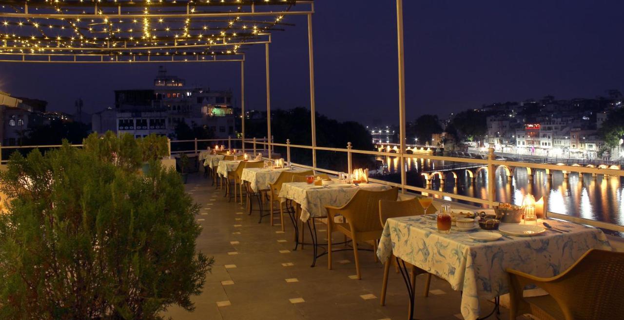 Sarovar - Lake Facing Boutique Hotel On Lake Pichola Udaipur Kültér fotó